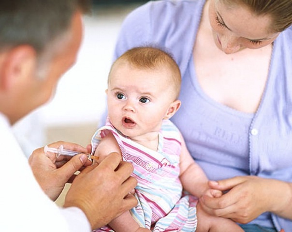 Copil nevaccinat, răpus de difterie - vaccinare-1435579310.jpg