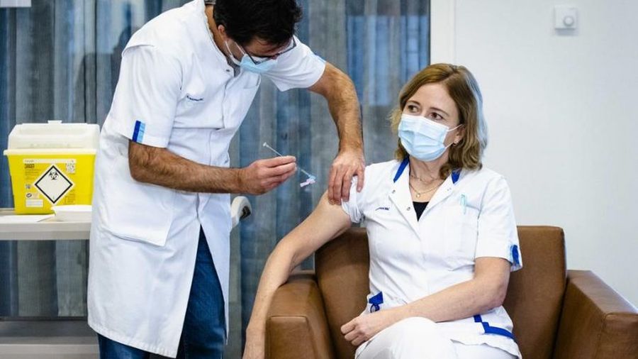 Vaccinarea anti-COVID devine obligatorie în Ungaria pentru personalul medical - vaccinareaanticoviddevineobligat-1627817549.jpg