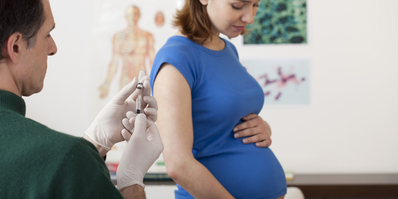 Vaccinarea antigripală  a gravidelor, o prioritate pentru medicii de familie - vaccinareaantigripala-1415895008.jpg