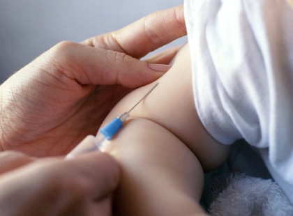 Vaccinul pentru bebeluși va fi distribuit după 5 octombrie - vaccineinfant-1349271621.jpg