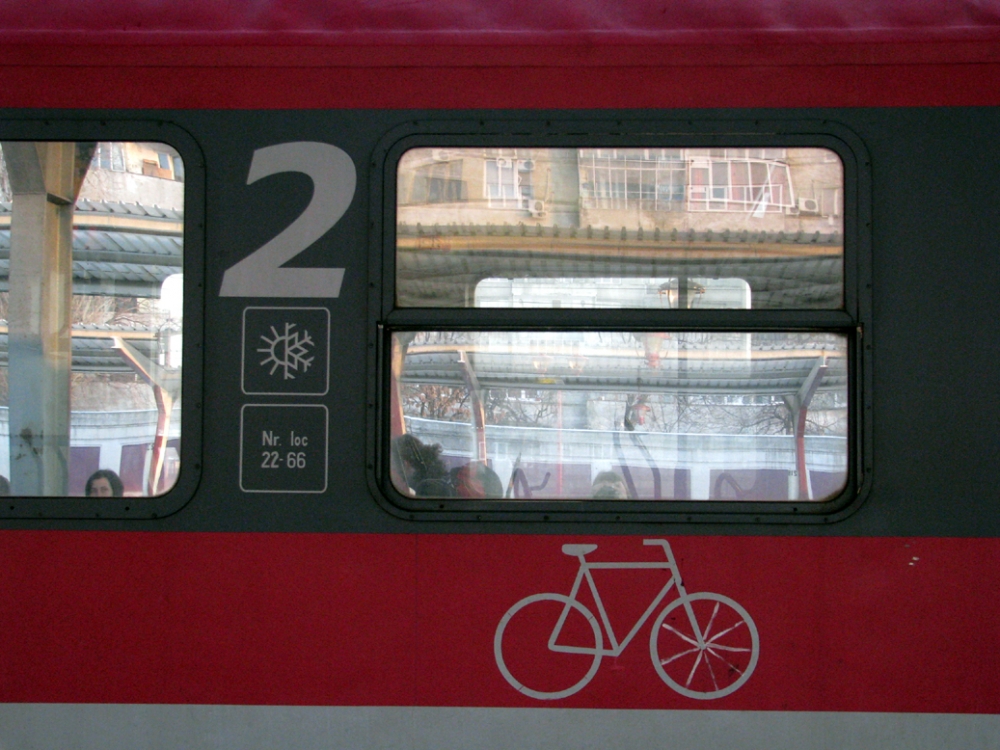 Vagoane speciale  pentru transportul bicicletelor, pe trenurile spre litoral - vagoanespeciale-1405256314.jpg