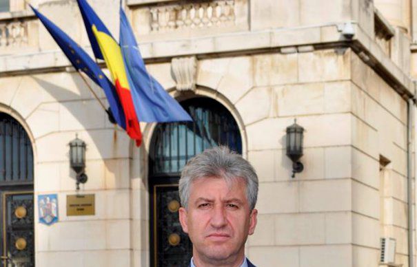 Valentin Riciu, consilier al ministrului Carmen Dan, are dosar penal pentru înșelăciune - valentinriciu-1515846311.jpg