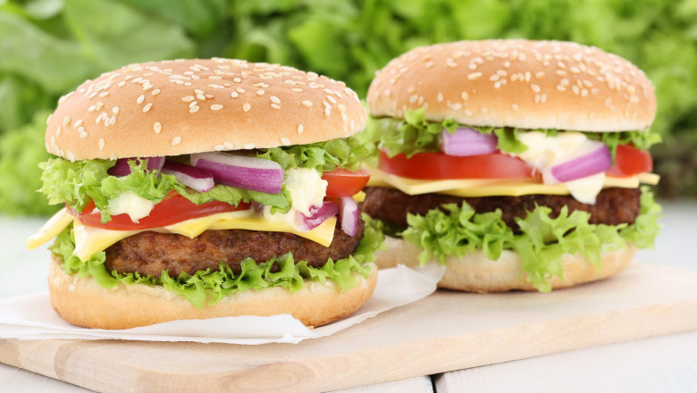 Un restaurant de fast-food din Australia a înlocuit salata cu varză din cauza inflației - varzascandal-1654782910.jpg
