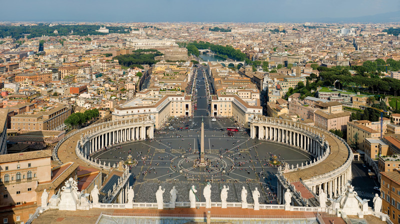 Banca Vaticanului și-a majorat de patru ori profitul net în 2012 - vatican-1380650918.jpg