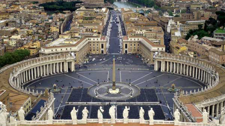 UE scutește Vaticanul de taxe de miliarde de euro - vatican03645600-1356002769.jpg