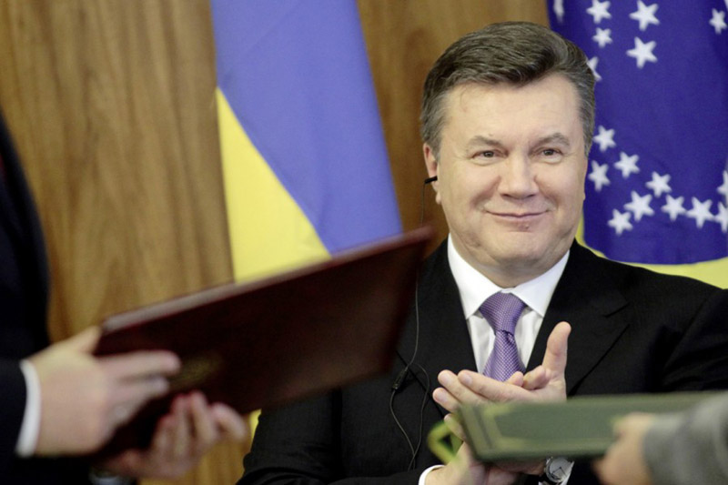 Viktor Ianukovici  va efectua  o vizită  la Moscova - victor-1385905740.jpg
