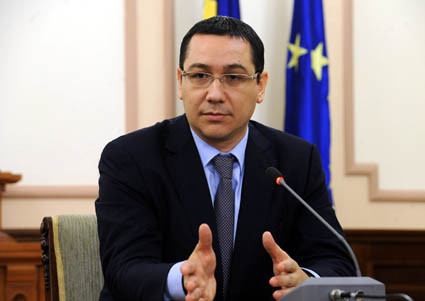 Victor Ponta nu se dezice de șefii consiliilor județene cercetați penal - victorpontanusedezice-1396891989.jpg