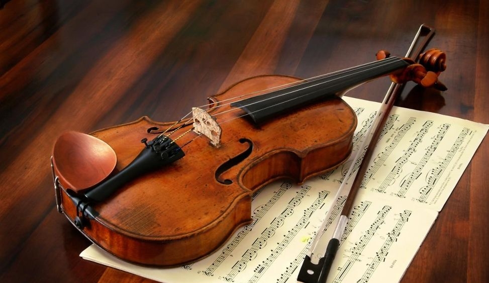 O rară vioară Stradivari, vândută la licitație pentru 15,3 milioane de dolari - vioara-1655132065.jpg
