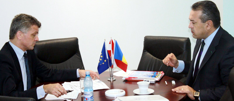 Consilierul comercial  al Ambasadei Austriei în România, în vizită la CCINA - vizitaccina-1315503264.jpg