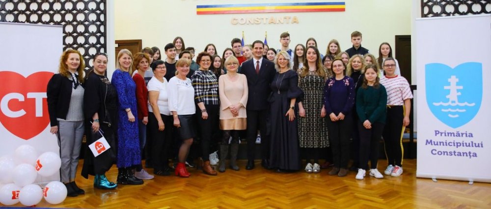 Elevi din străinătate, în vizită la viceprimarul Constanței, Costin Răsăuțeanu - vizitarasauteanu-1583443164.jpg