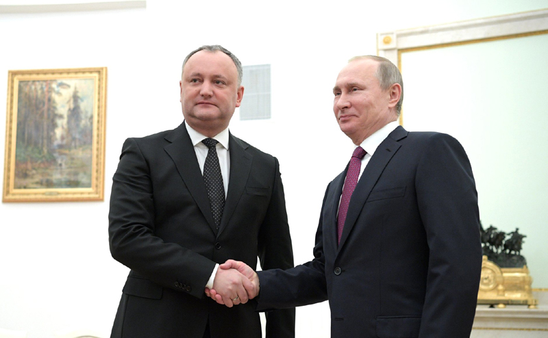Vladimir Putin: Moscova, dispusă să facă tot posibilul pentru reglementarea conflictului transnistrean - vladimirputin-1507722759.jpg