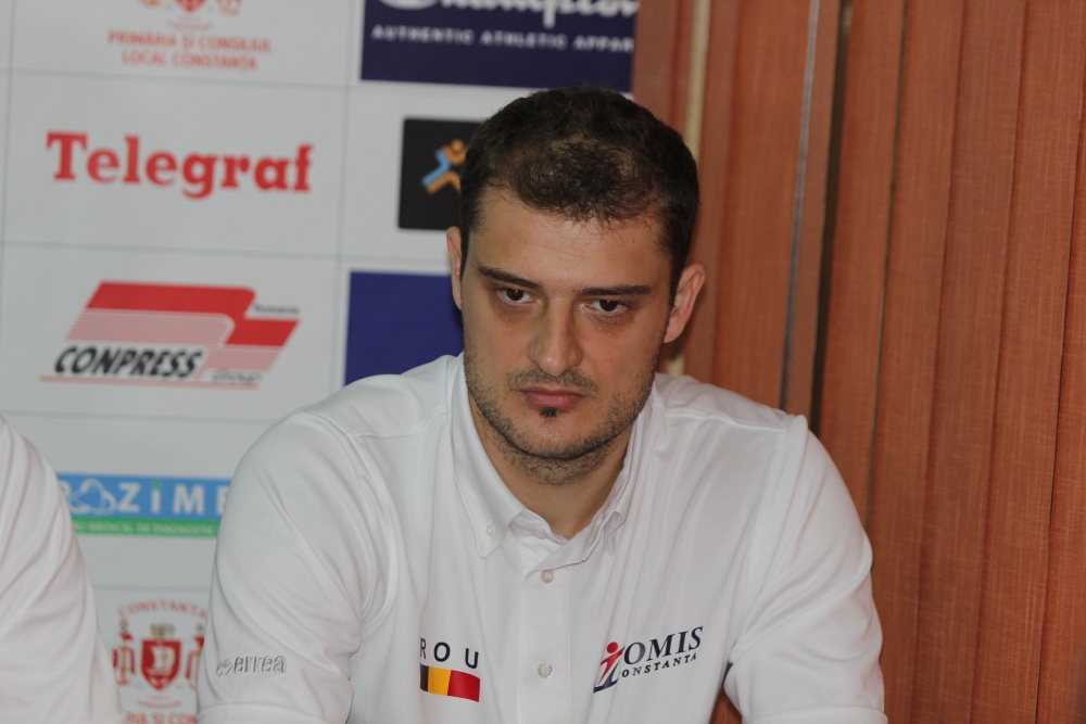 Volei / Sergiu Stancu așteaptă cât mai mulți suporteri la meciurile CVM Tomis din Champions League - voleicvmsergiu-1350474220.jpg