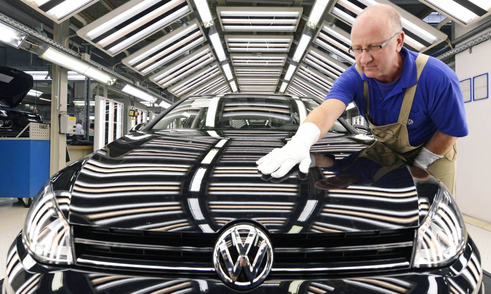 Scandalul Volkswagen / Tăieri masive de personal și investiții - volkswagenventas-1444143200.jpg