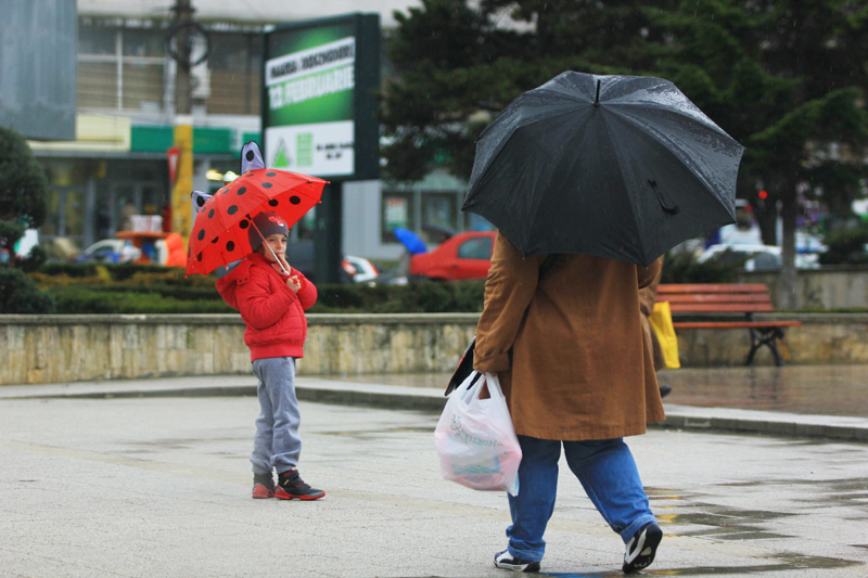 Ploi și maxime de 13 grade Celsius, astăzi, la Constanța - vreme-1461600771.jpg
