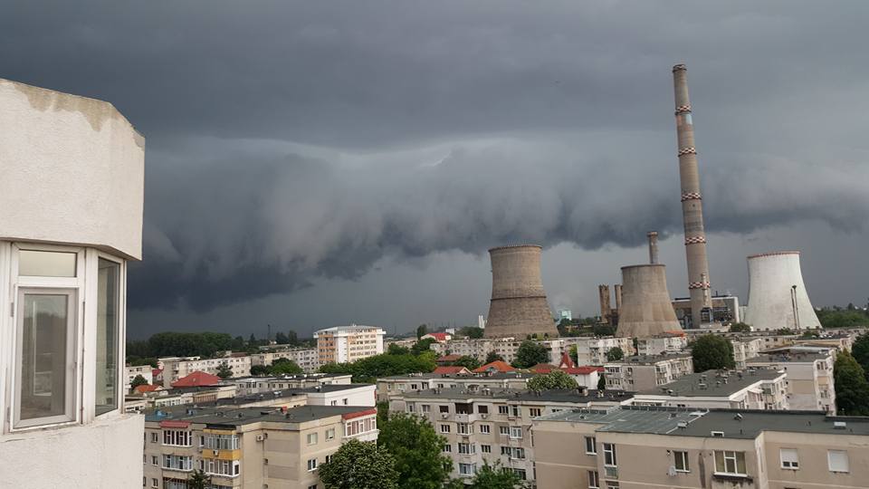 COD GALBEN de furtuni, la Constanța - vreme-1588576614.jpg