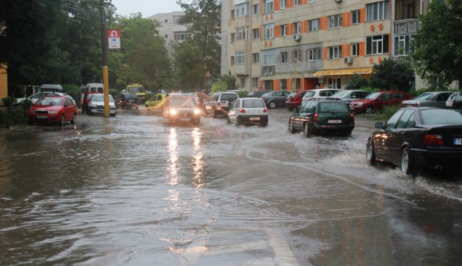 Meteorologii avertizează: cantități însemnate de precipitații, așteptate, la Constanța! - vreme1525873231-1532349518.jpg