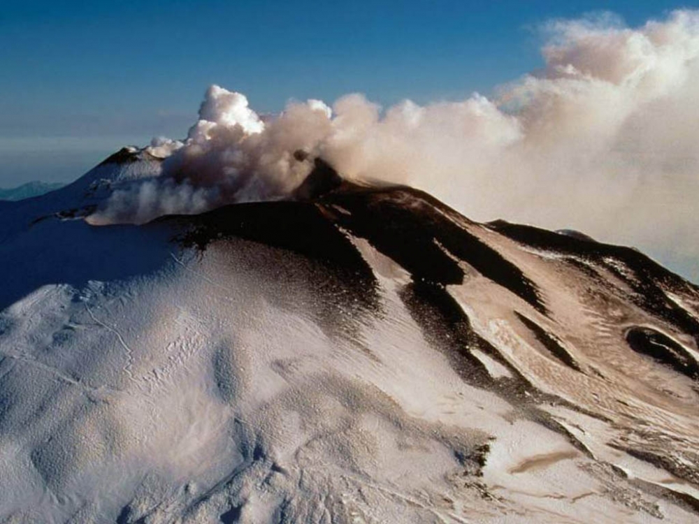 Nouă erupție a vulcanului Etna, a doua din 2012 - vulcanuletna-1328862699.jpg