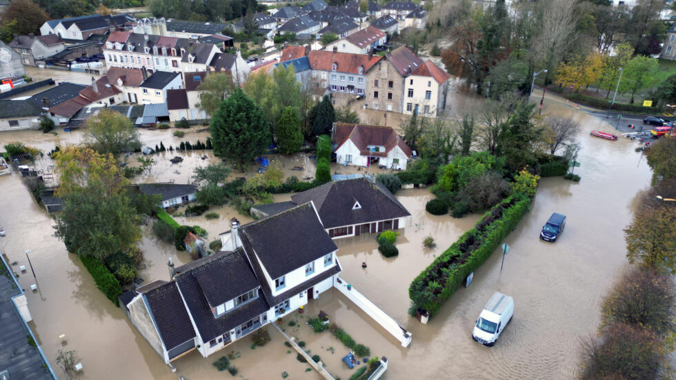 Cod roșu de inundații în nordul Franței. Peste 100 de orașe au fost lovite de viituri - w980p16x920231107t123009z3657265-1699635107.jpg