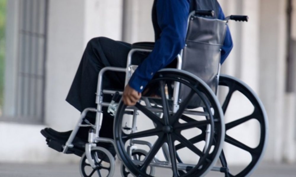 Persoanele cu dizabilități vor primi un voucher de 5.000 euro. În ce condiții - wheelchairgeneric0650x4351000x60-1557780200.jpg