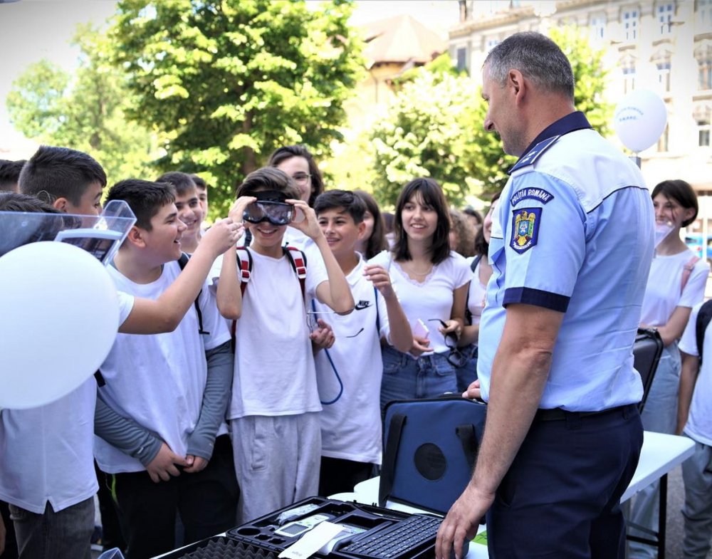 Ziua Copilului, sărbătorită alături de polițiști, în Piața Ovidiu - x-1-iunie-copii-ipj-1684739109.jpg