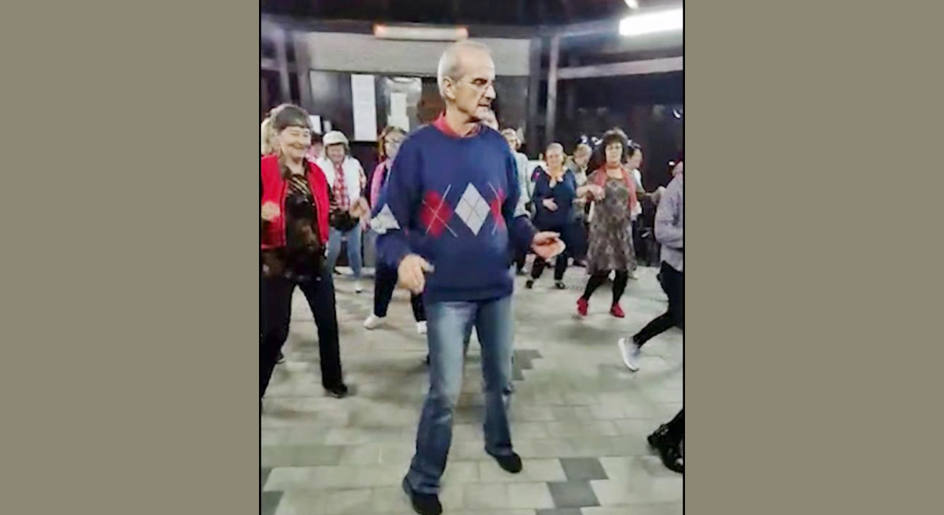 Cursuri de dans pentru seniori, în parcul Teatrului „Oleg Danovski” - x-dans-t-1713193334.jpg