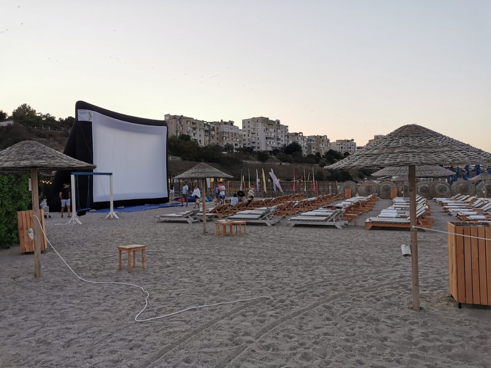 Haideţi la film pe plajă, la Zoom Beach! Ce pelicule puteţi viziona - x-filme-1687260189.jpg