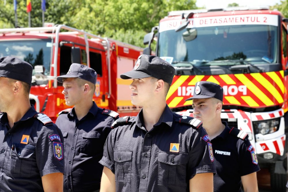 52 de pompieri români au ajuns pe insula Rodos, pentru a lupta cu incendiile - x-grecia-pompieri-incendii2-1690184938.jpg
