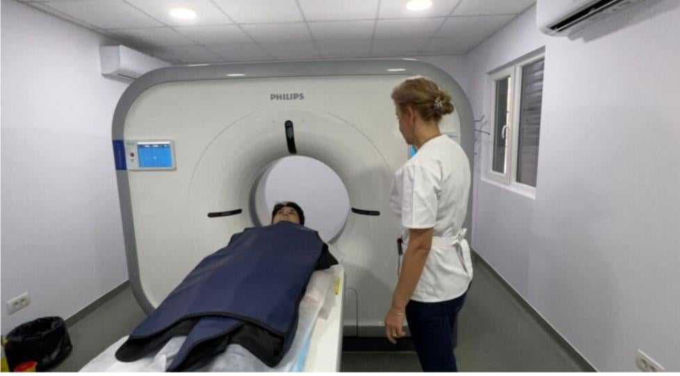Pentru prima dată în istoria instituţiei. Spitalul Medgidia are propriul computer tomograf - x-tomograf-1697459407.jpg