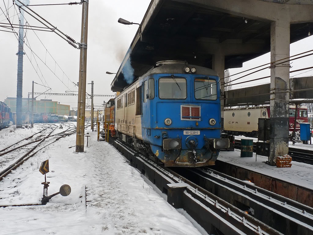 Traficul feroviar se desfăşoară, în continuare, în condiţii de iarnă - x-trenuri-1705228492.jpg