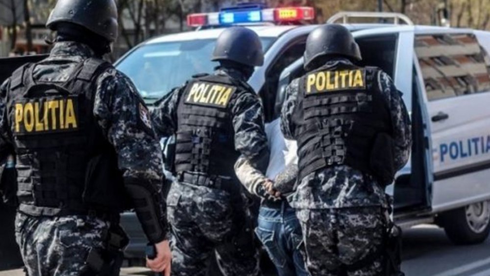 Polițiști din Cernavodă, amenințați și hărțuiți, în mediul online. Suspectul a fost reținut - x-ultraj-politisti-1677835798.jpg