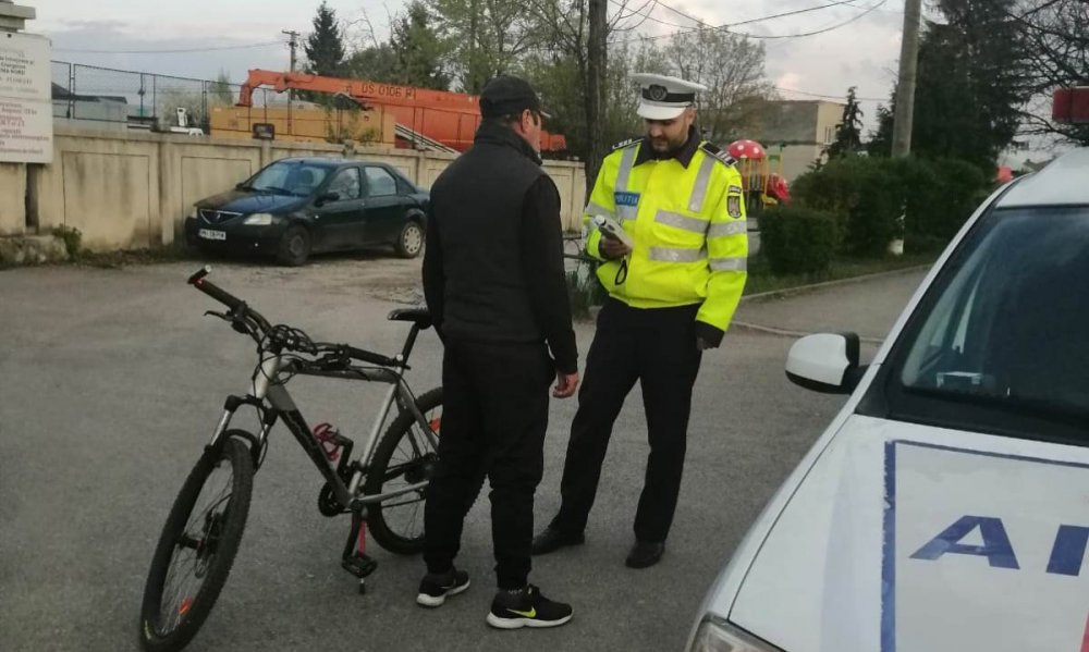 Bicicliștii, în atenția polițiștilor rutieri din Constanța - xbiciclisti-1643981612.jpg