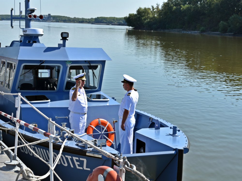 O nouă ambarcațiune rapidă de intervenție, pe Dunăre, pentru marinarii militari - xboteznava2-1657890149.jpg