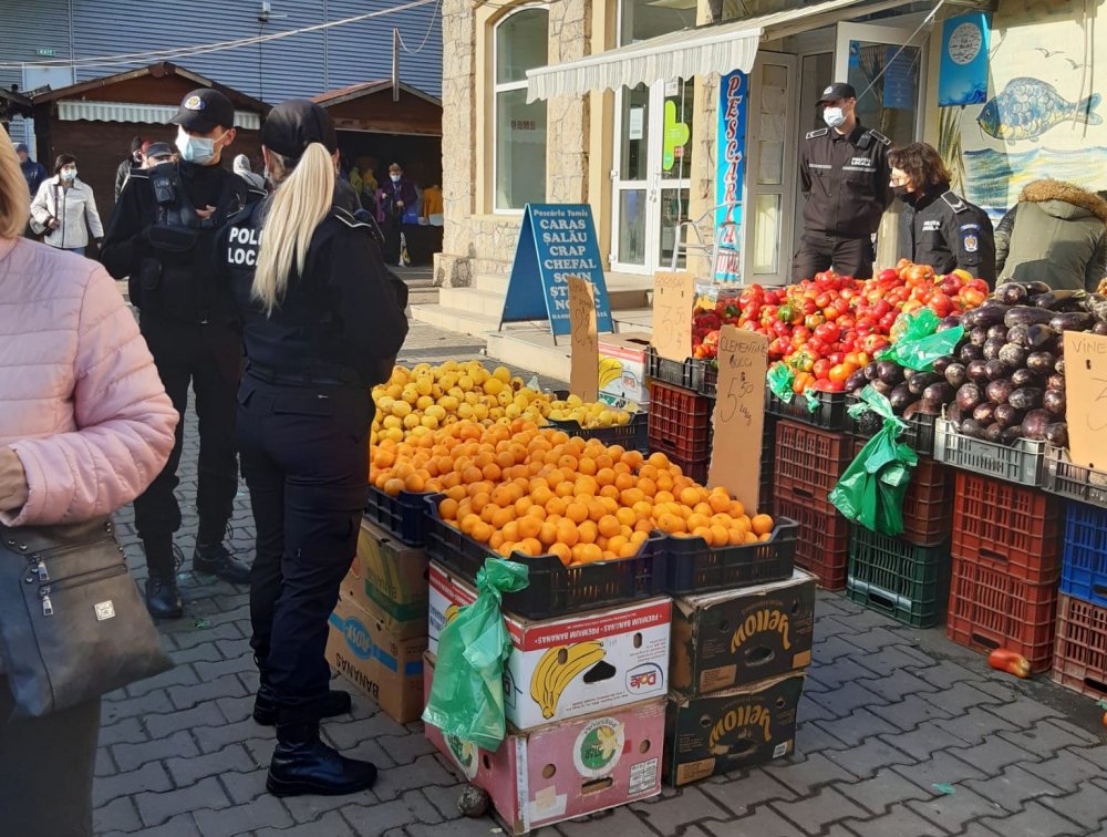 Comerțul ambulant neautorizat, sancționat de polițiștii locali din Constanţa - xcomertulambulant-1637240832.jpg