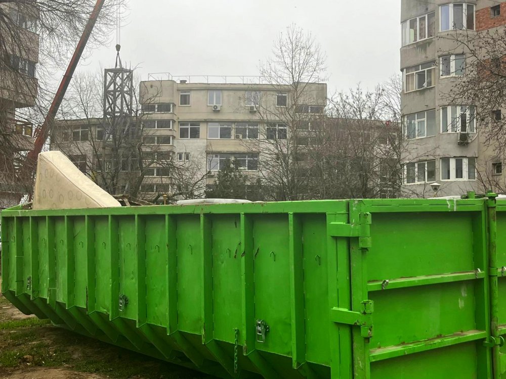 Benele pentru depunerea deșeurilor voluminoase au fost amplasate pe bulevardul I. C. Brătianu - xdeseuri-1677570960.jpeg