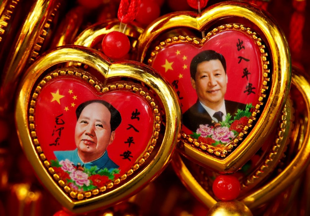 Xi Jinping îi aduce un omagiu lui Mao, în ajunul aniversării regimului - xi-1569873239.jpg