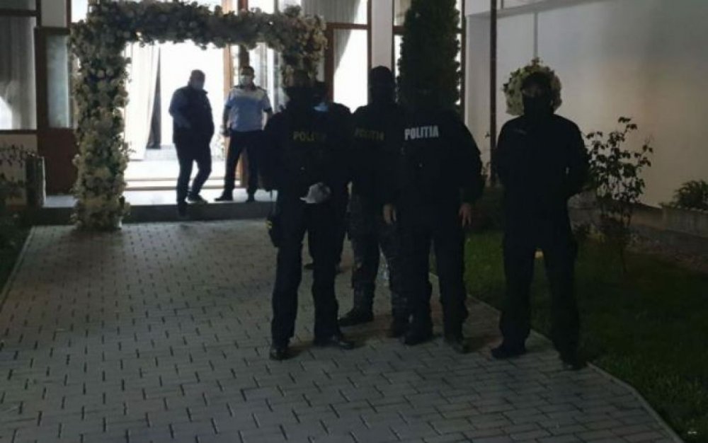 Petrecere „vizitată” de polițiștii din Eforie: organizatorul a fost amendat! - xpetrecereprivata-1641565098.jpg