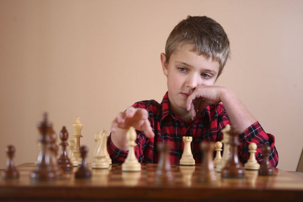 Elevii constănţeni se întrec într-o nouă etapă a a proiectului „Șah în școală” - xsahlascoala-1664799738.jpeg