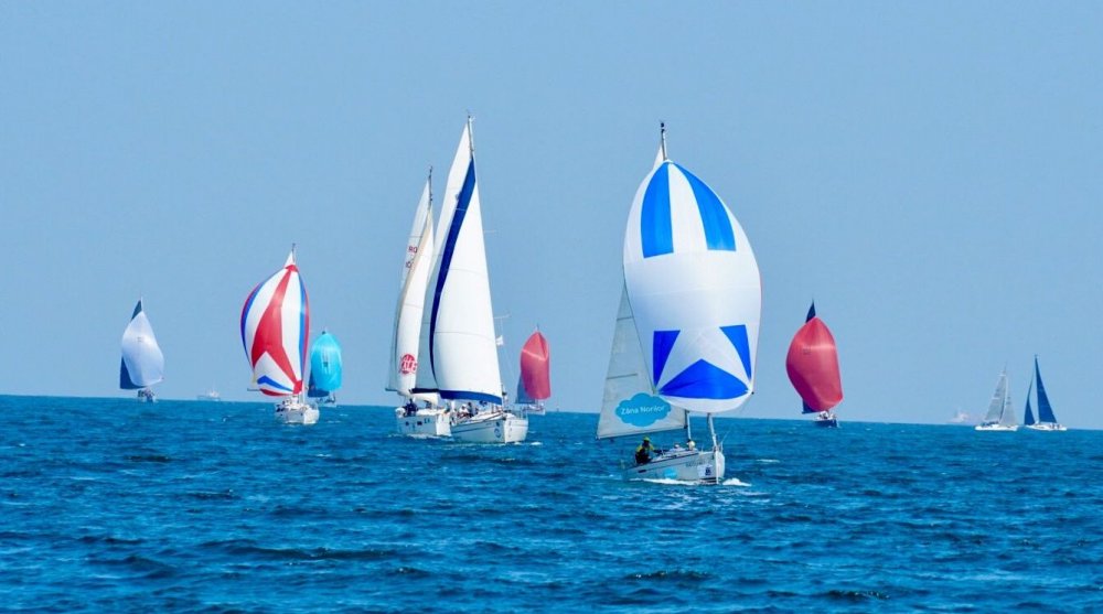 Campionatul Național de yachting Offshore își decide câștigătorii în week-end - yachting-1569420184.jpg