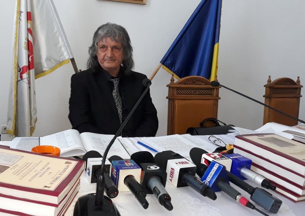 Lansare de carte la Palatul Arhiepiscopal din Constanța - ytttttt-1622648278.jpg