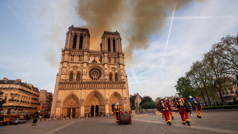 Când va fi redeschisă Catedrala Notre-Dame din Paris - ywm5y2viyjzkndg2yzzjnjgzzwyymjyy-1618470845.jpg