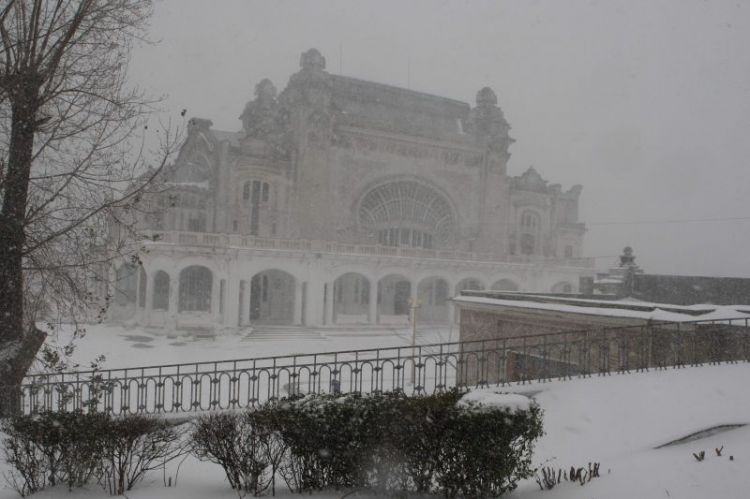 Atenționare meteo de viscol și ninsori / La Constanța vor fi mai ales ploi - zapada-1325838803.jpg