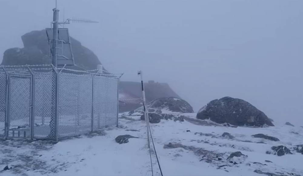VIDEO / Iarnă în toată regula! Zăpadă de câțiva centimetri în România - zapada-1507370209.jpg