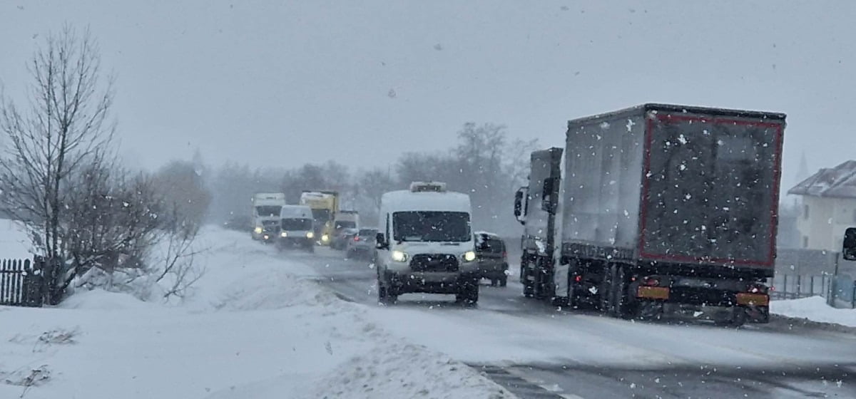 INFOTRAFIC. Drumuri blocate de zăpadă! Circulaţia rutieră este oprită - zapada-1700289752.jpg