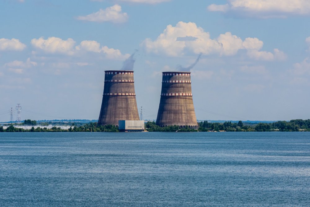Ucraina: Centrala nucleară Zaporojie, deconectată de la reţeaua electrică în urma unui atac cu rachete rusesc - zaporojiescaled-1678354000.jpg
