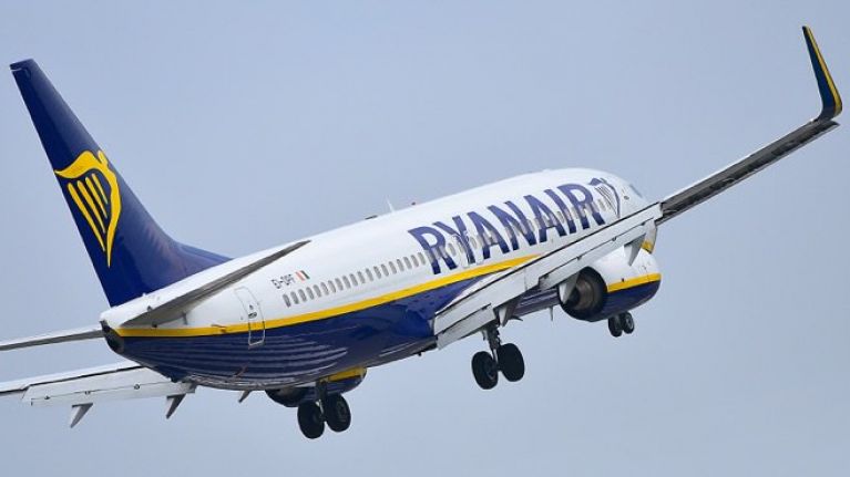 Ryanair și Wizz Air, amendate pentru taxa pe bagajul de mână - zbor-1550851657.jpg