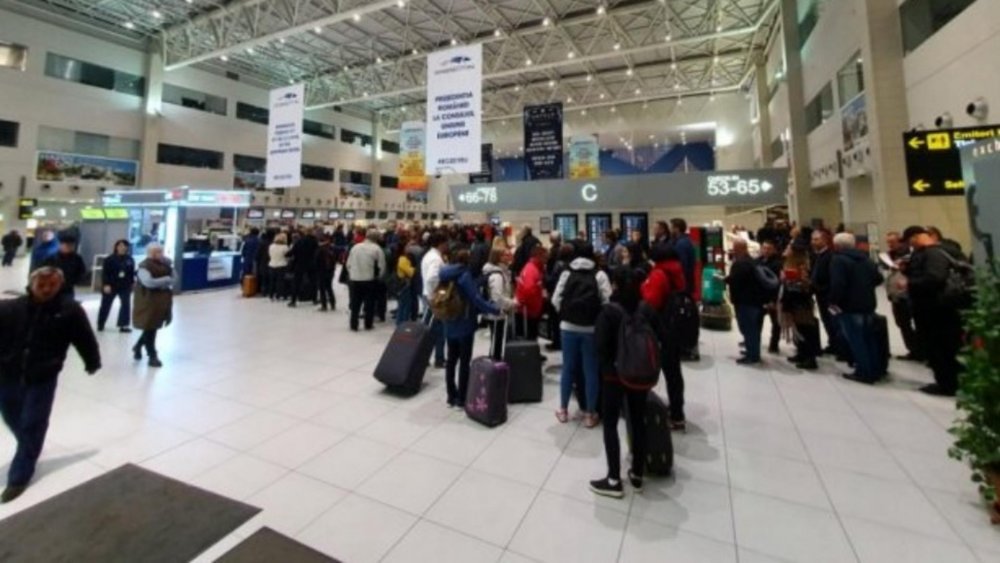 Haos fără sfârșit la Aeroportul Otopeni: Aproape o treime din totalul zborurilor au avut întârzieri - zbor-1662131883.jpg