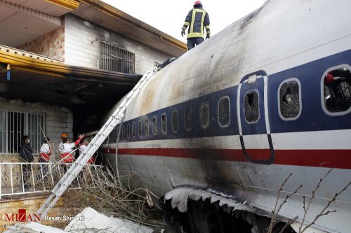 Imagini șocante cu avionul Boeing 707, prăbușit peste o casă - zdw3f4srwsaahwl461939100-1547464523.jpg