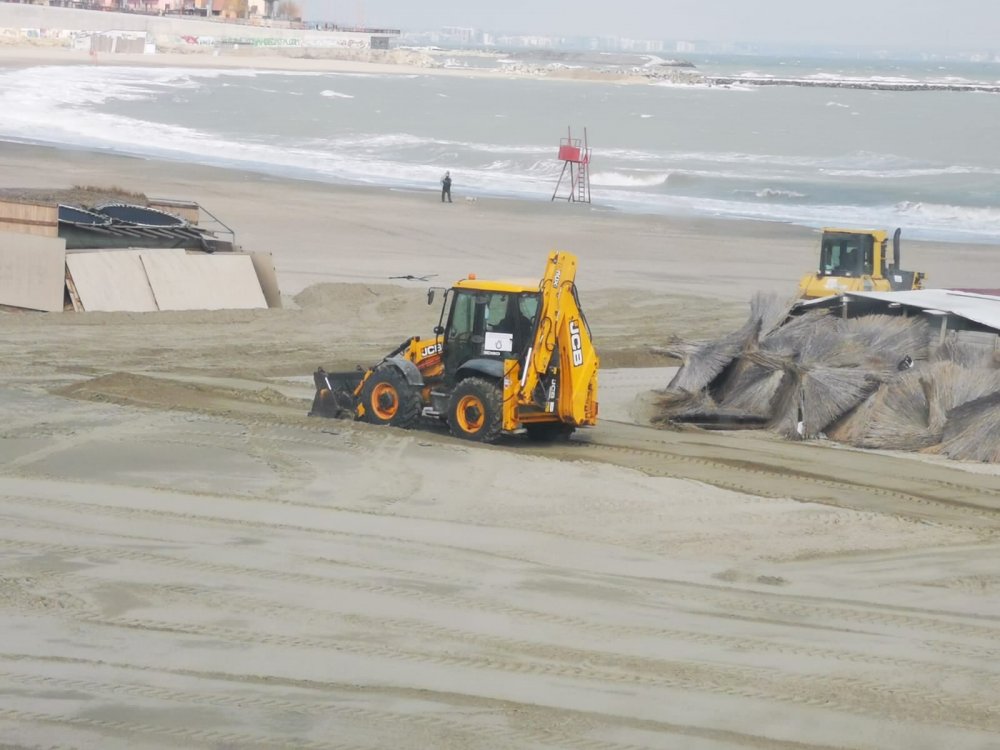 Zeci de tone de deșeuri, strânse de pe plaje, în doar două luni - zecidetone-1617302132.jpg