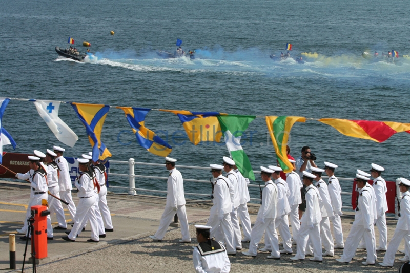 Sărbătoare la malul mării: Ziua Marinei se sărbătorește la Constanța - ziua1-1313389567.jpg